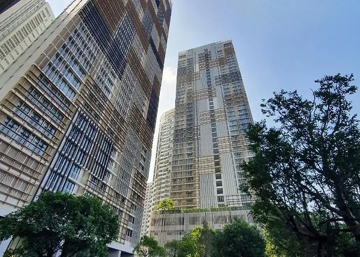 Hampton Next To Emporium Hotel 5*